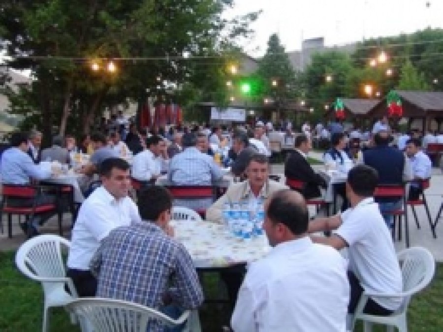 Sendika Temsilcileri ve Yöneticiler İftarda Buluştu
