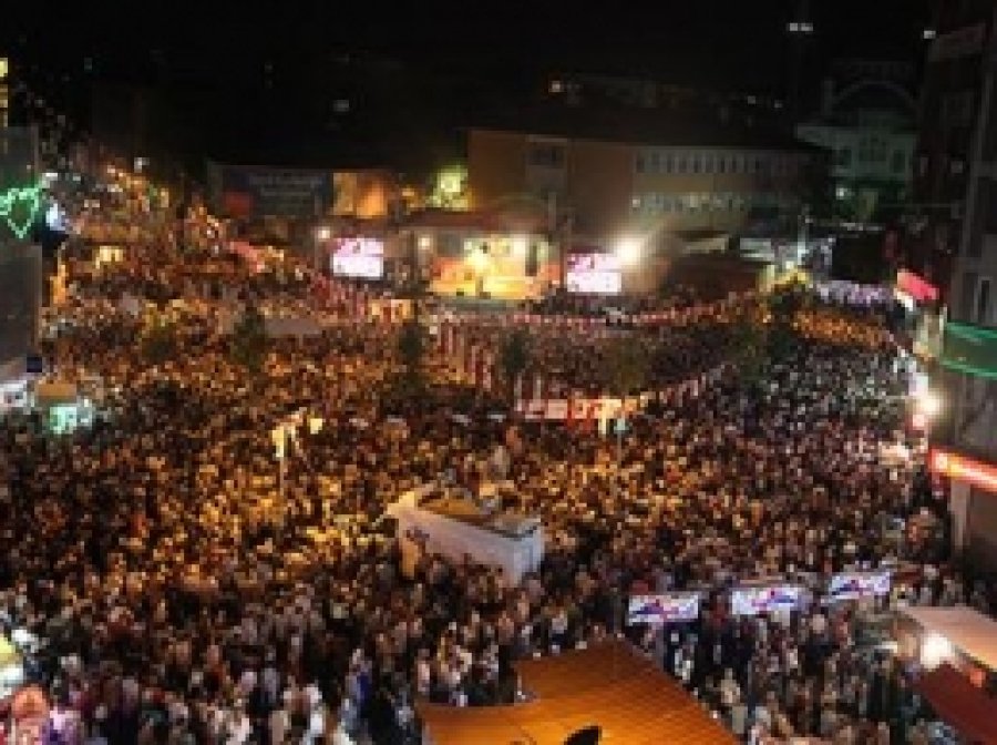 Esenler'de 10 Bin Hatim 100 Bin Dua