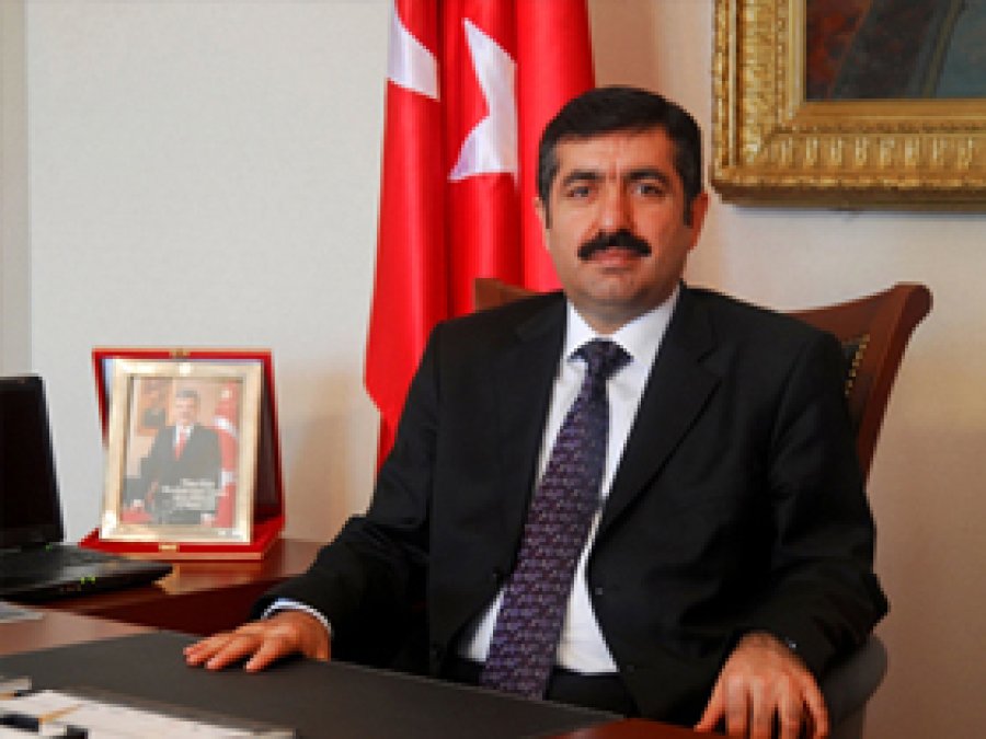 Van Valisi Değişti