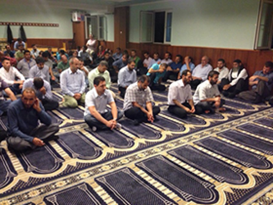 Kadir Gecesi Hamburg'da İhya Edildi