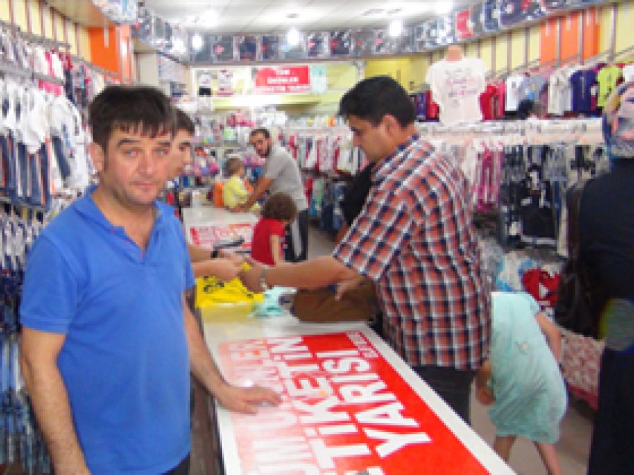 Esnaf Bayram Satışlarından Memnun