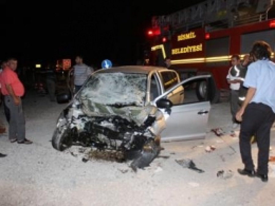 Bismil'de Trafik Kazası:1 Ölü, 3 Yaralı