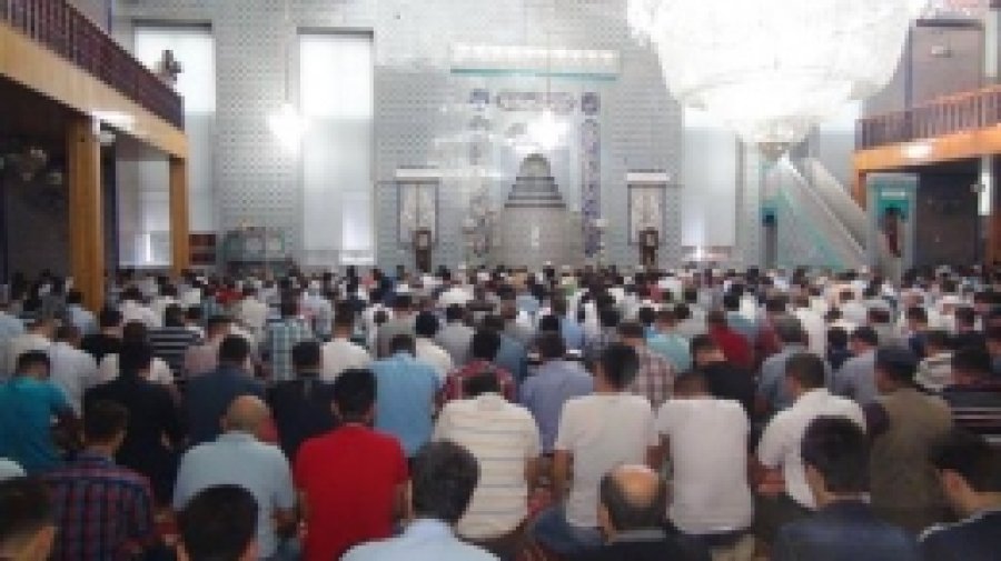Siirt'te Bayram Namazı Kılındı