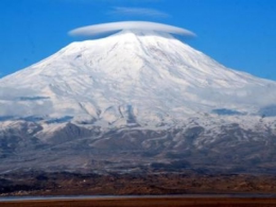 Ağrı Dağı'nda Yaralanan Turist Van'a Getirildi