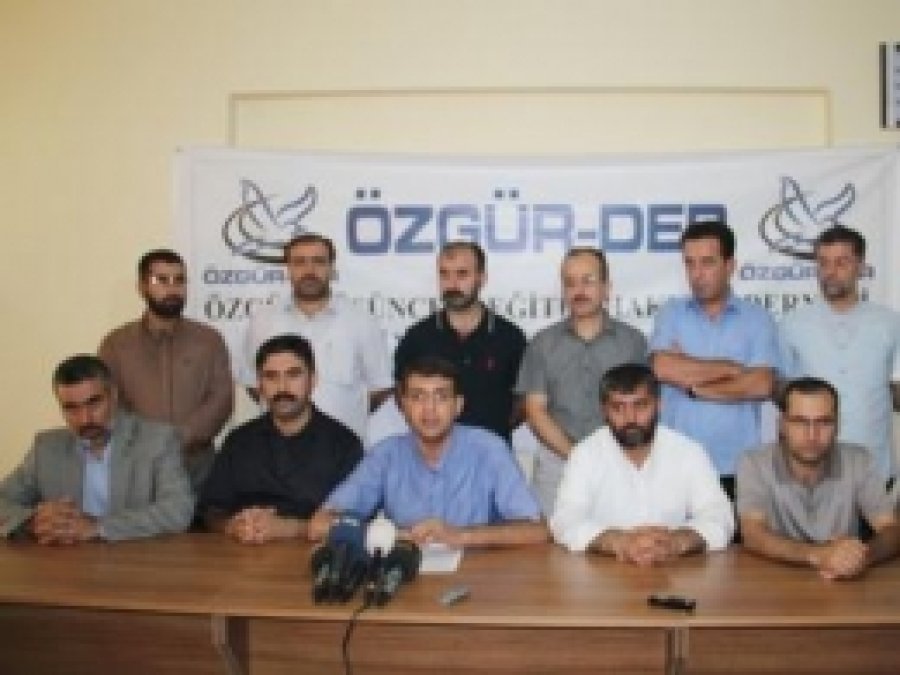 Özgür Der'e Düzenlenen Saldırı Diyarbakır'da Kınandı