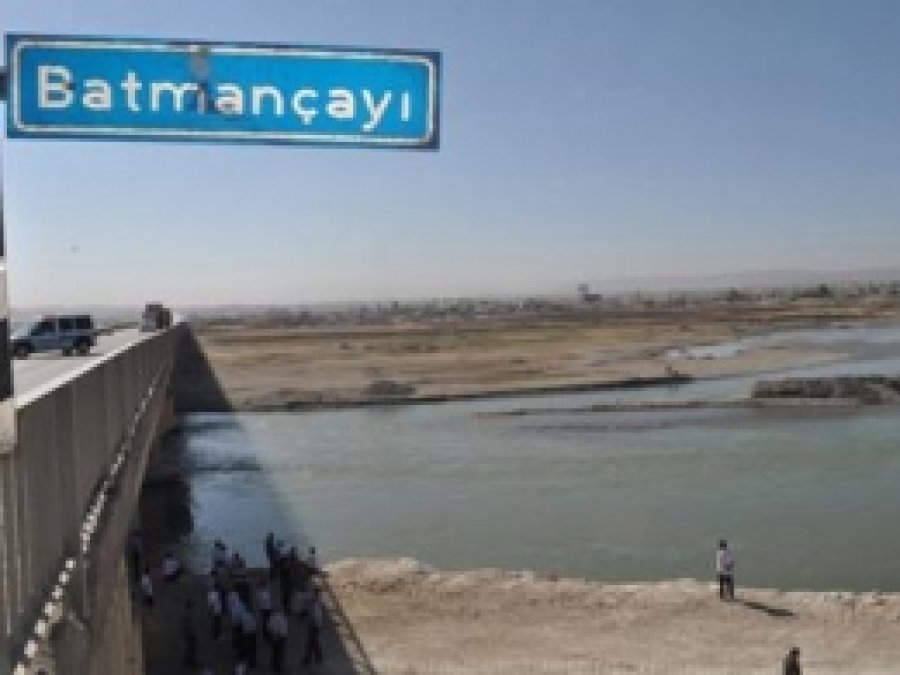 Pikniğe Giden Aile Baraj Suyuna Kapıldı