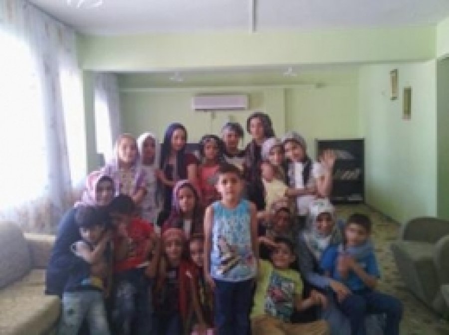 Kur'an Kursu Öğrencilerinden Anlamlı Bayramlaşma