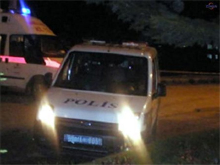 Bağlar'da Polis Aracına Molotoflu Saldırı