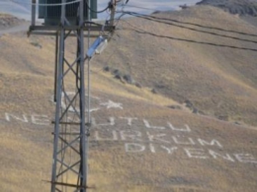 'Dağlarda Yazılan Irkçı Yazılar Kaldırılsın'
