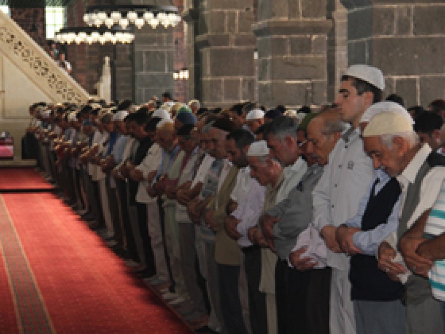 Ak Parti'den Gıyabi Cenaze Namazı