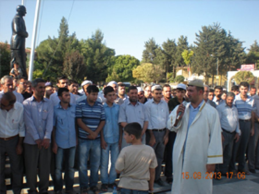 'Demokrasinin Maskesi Düşmüştür'