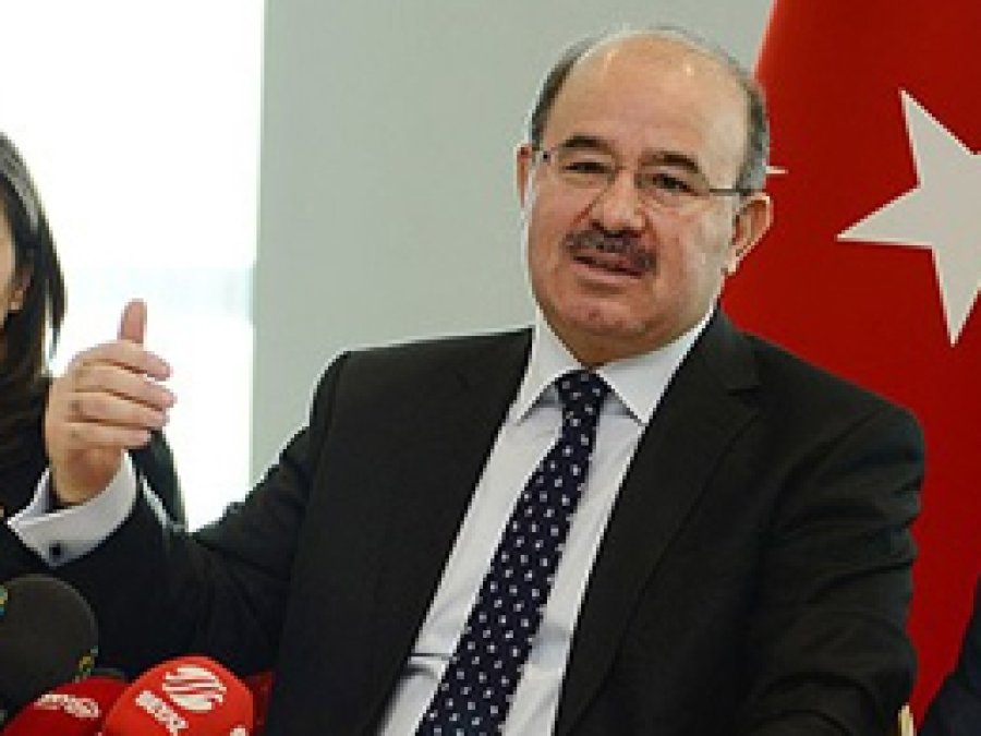 Hüseyin Çelik'ten İhsanoğlu'na Sert Eleştiri