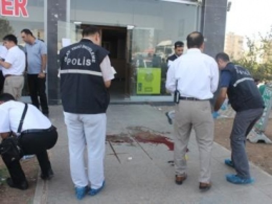 Diyarbakır'da İki Kadın Öldürüldü