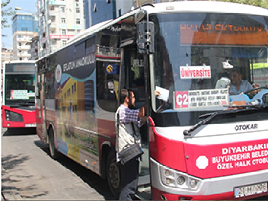 Diyarbakır'da Ulaşım Zammı Geri Çekildi