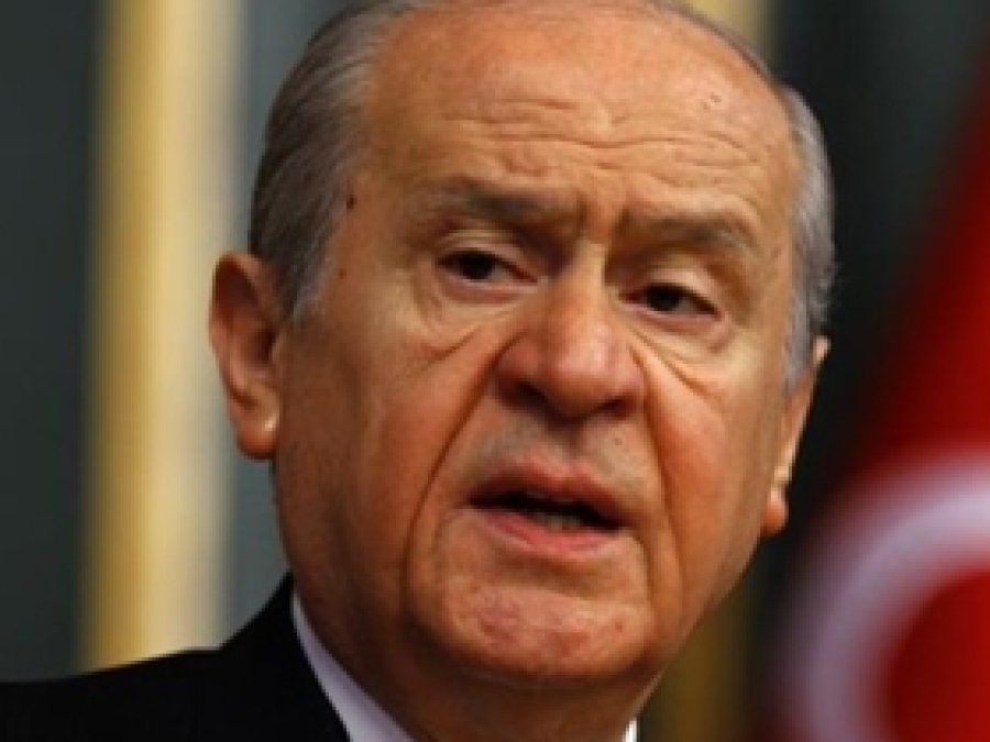 Bahçeli Mısır'daki Darbecilere Sahip Çıktı!