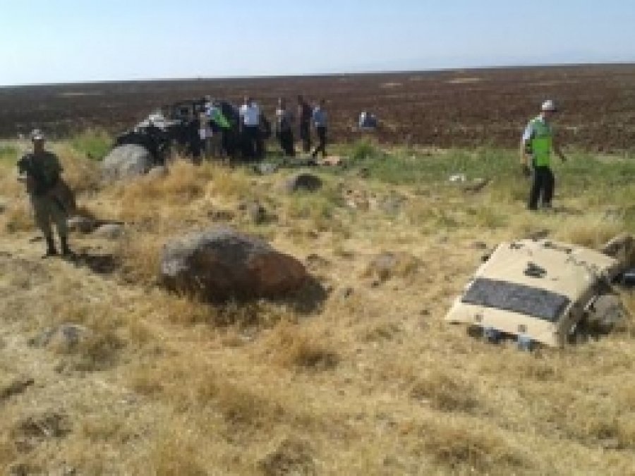Siverek'te Trafik Kazası: 2 Ölü, 1 Yaralı