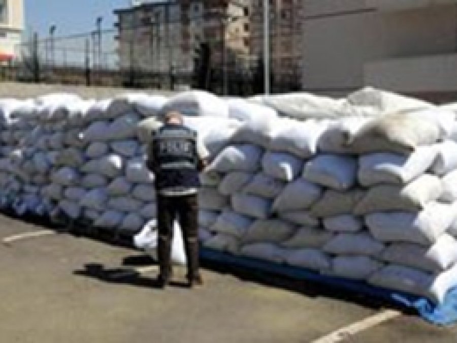 Diyarbakır'da 10 Ton Uyuşturucu Ele Geçirildi