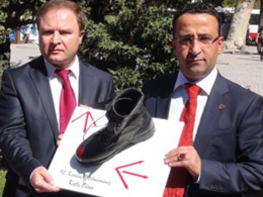 CHP'ye "1 Postalda Sen Gönder''