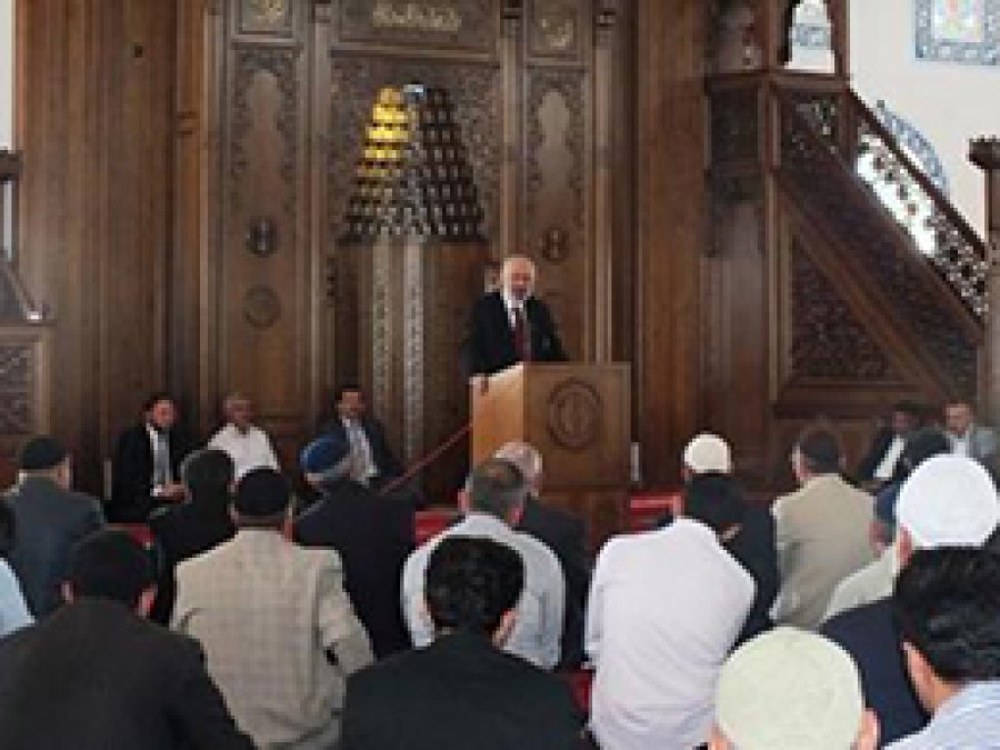 'Din Görevlileri Hizmet Bilinciyle Hareket Etmeli'