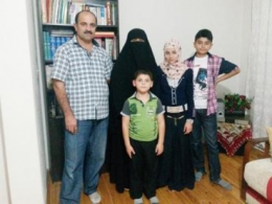 Polis Mütedeyyin Aileleri Rahat Bırakmıyor