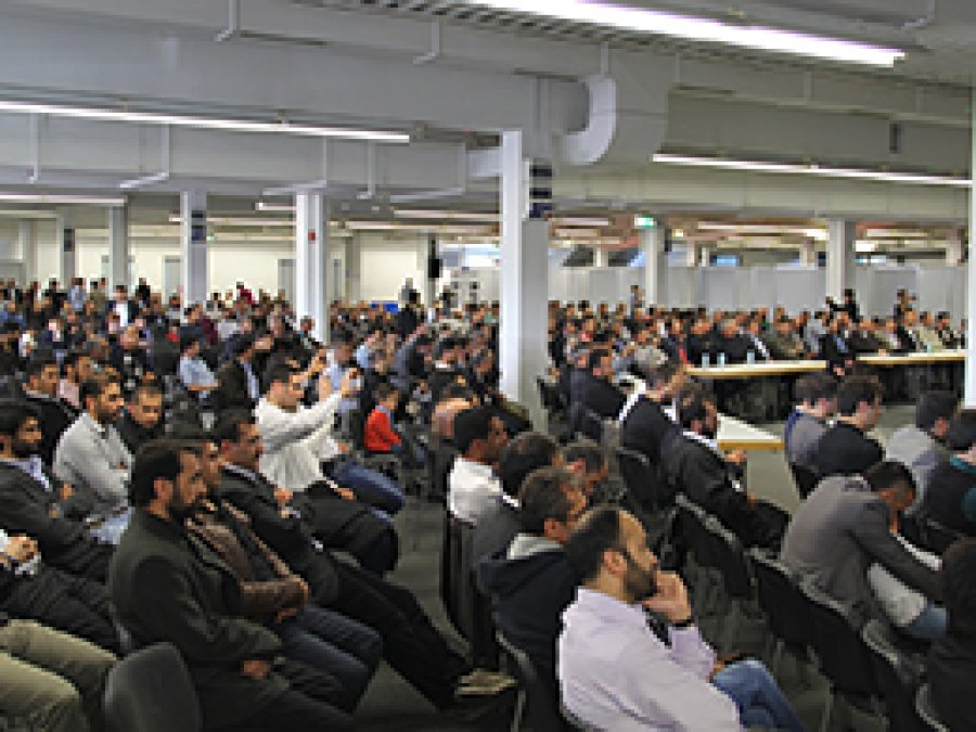 Yetimler İçin Dev Organizasyon