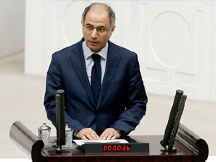 Efkan Ala Yemin Etti  
