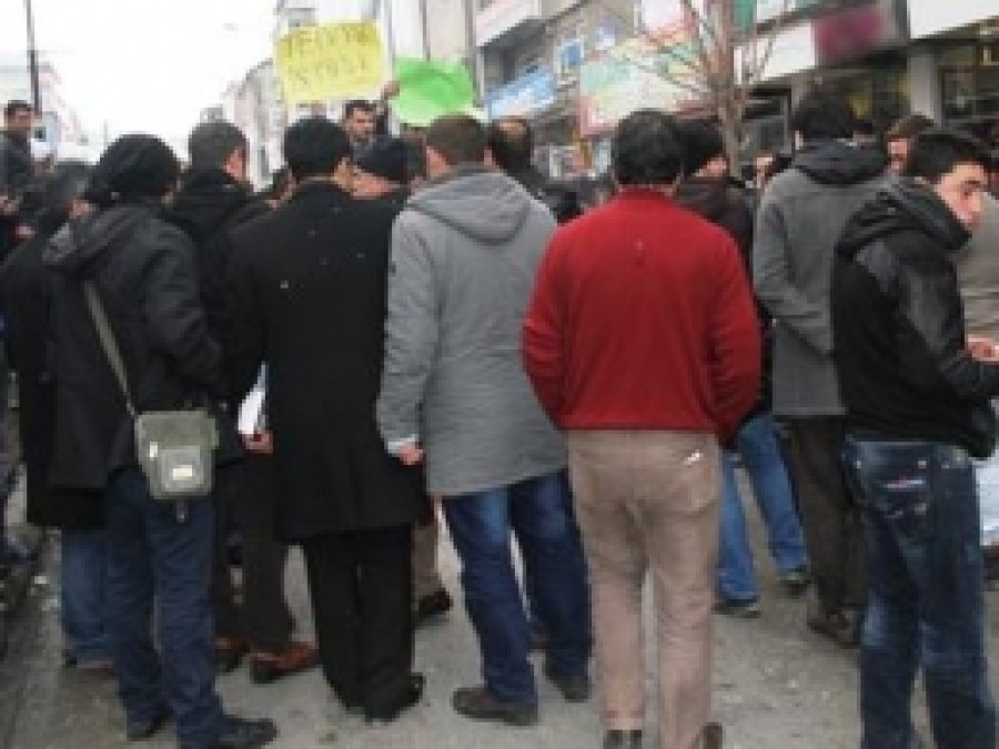 Van Esnafı Elektrik Kesintilerine İsyan Etti 