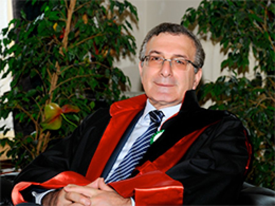 'Cumhurbaşkanı HSYK'yı Fesh Etmeli'