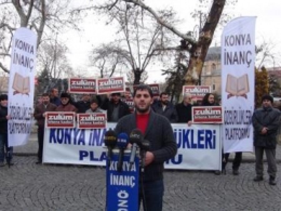 'Hükümet-Cemaat Atışmadan Halk Zarar Görüyor'