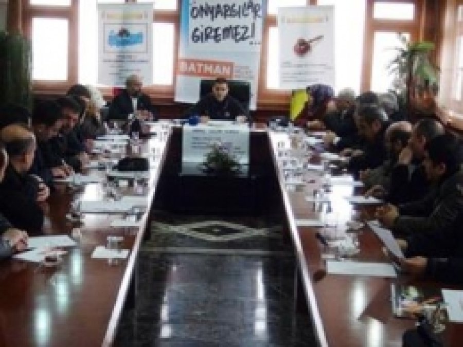 'Belediyeler Halka Hizmet Alanlarıdır'
