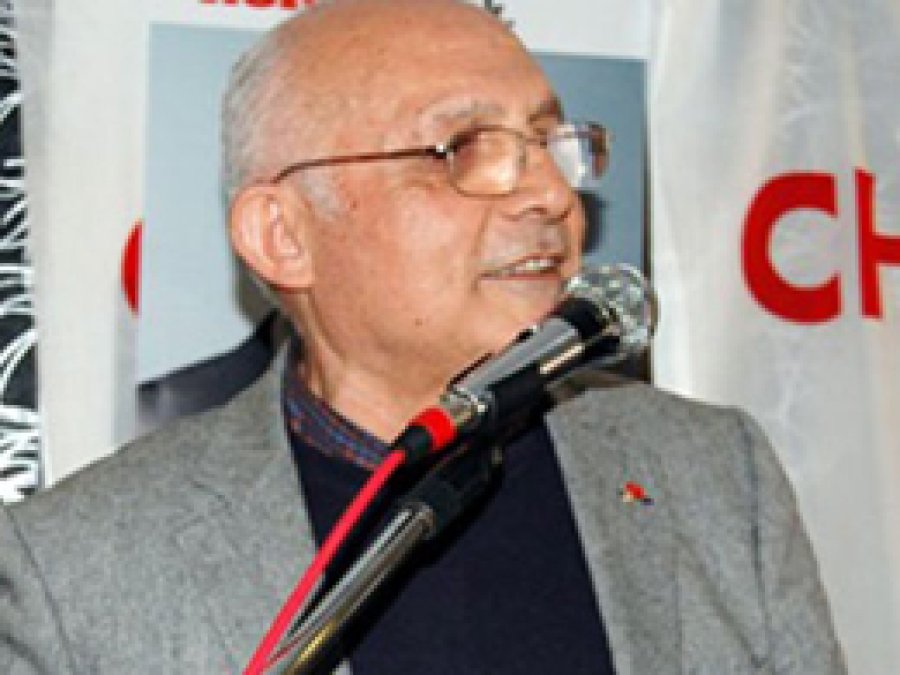 CHP'li Yüksel Büyükakten Görevinden İstifa Etti