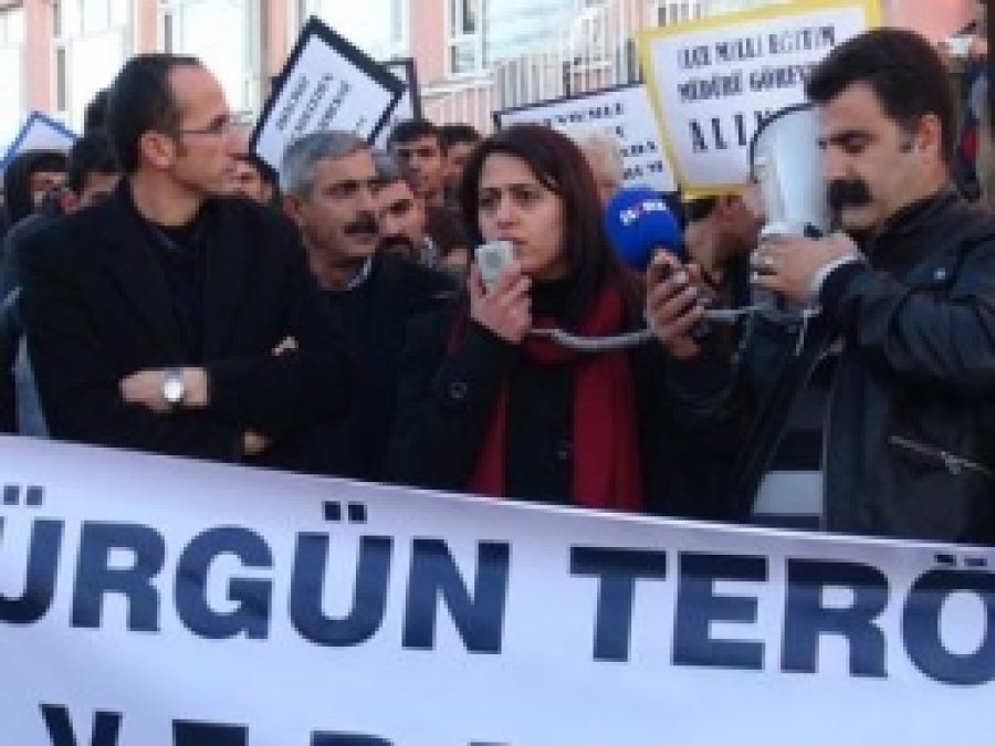 Eğitim-Sen'den "Öğretmen Sürgünü" Protestosu 