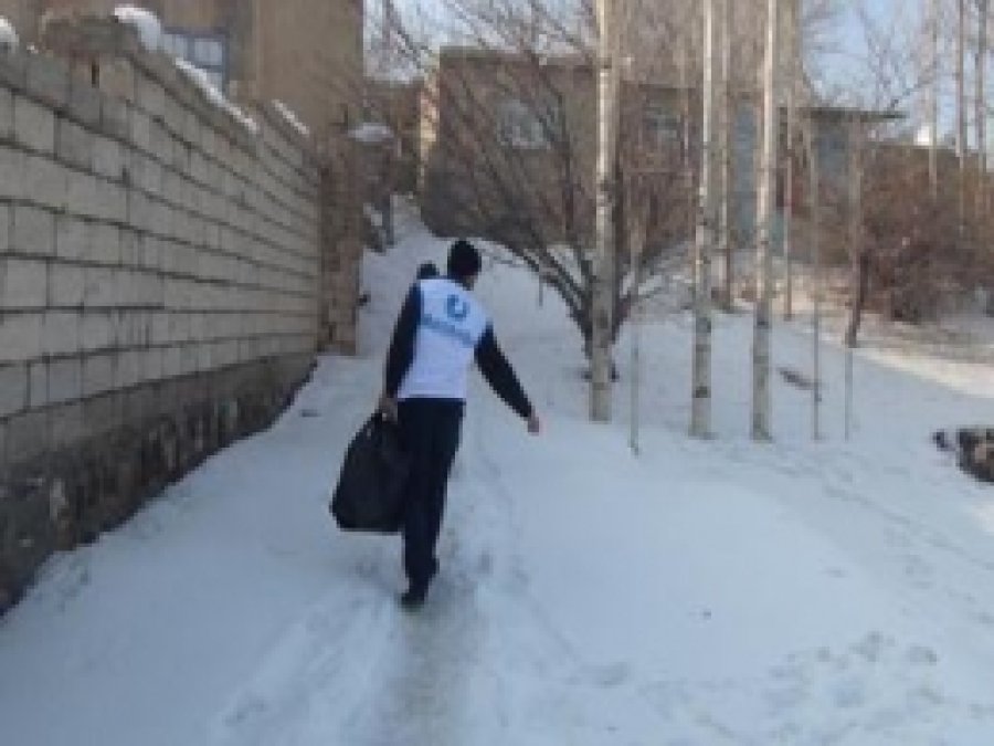 Mustazaflar Doğubayazıt'ta Yardımlara Başladı 
