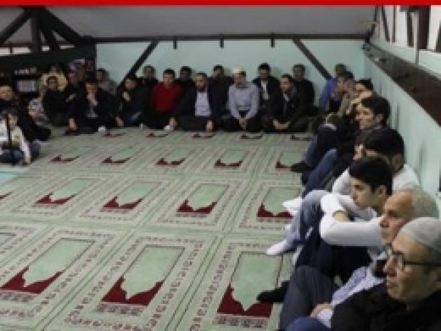 Mevlit Kandili Paris'te Coşkuyla Kutlandı 