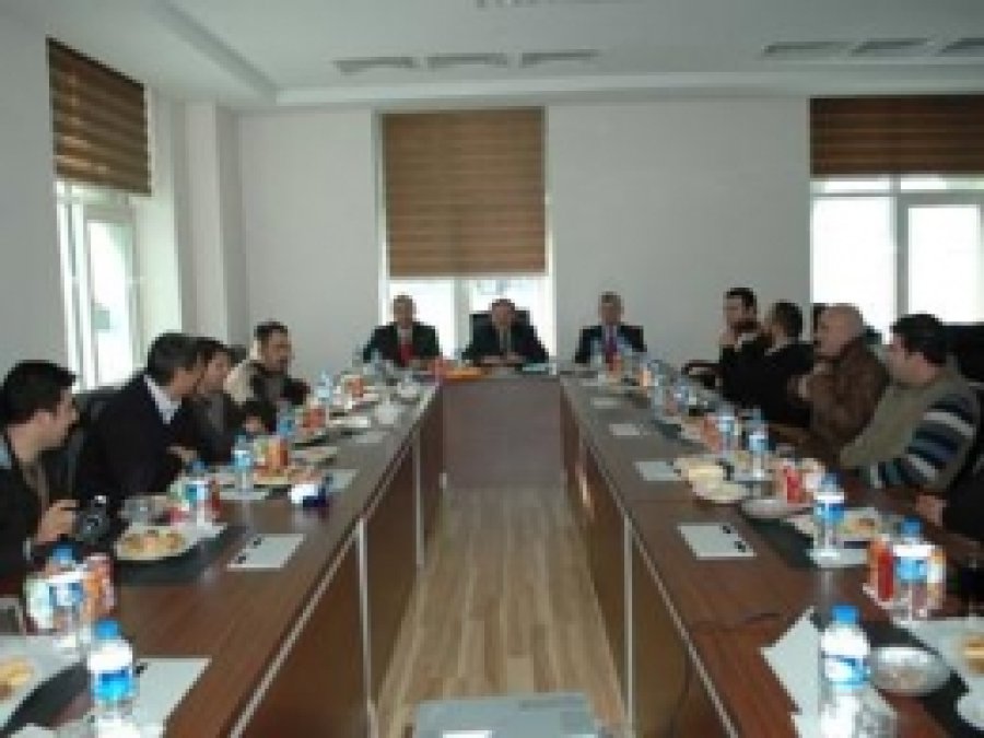 BEÜ 2013 Yılının Değerlendirmesini Yaptı 
