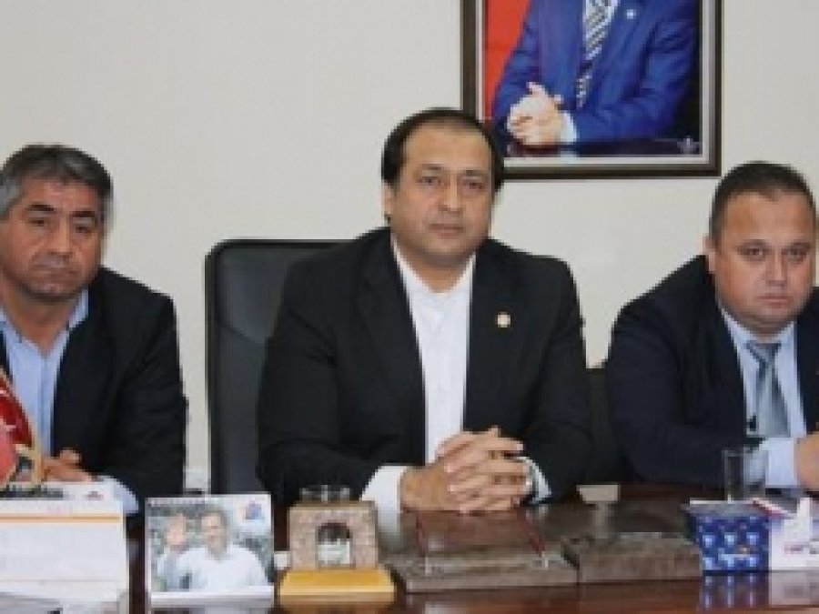 "Ülkeyi Karanlığa Sürükleyen Güçlerle Savaşıyoruz" 