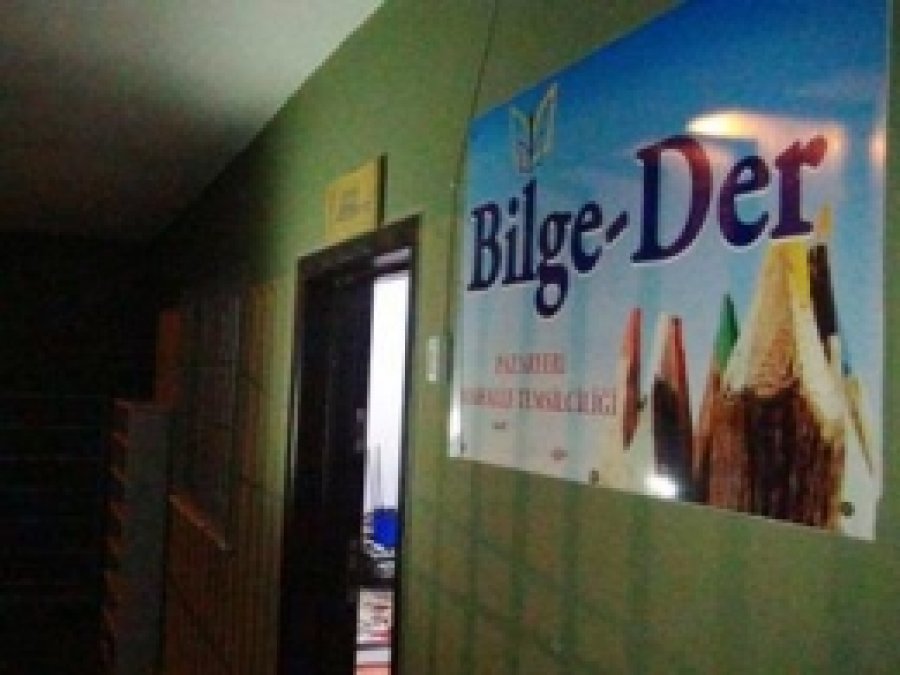 Batman'da İslami Derneğe Ses Bombalı Saldırı