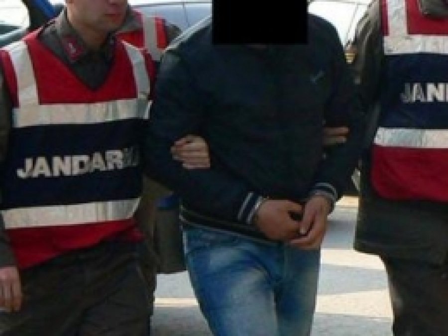 Göçmen Kaçakçılarına Baskın 
