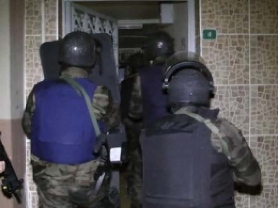 Bursa'daki Uyuşturucu Baskınında 32 Tutuklama