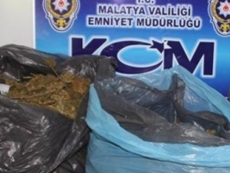 Malatya'da 32 Kilo Esrar Ele Geçirildi