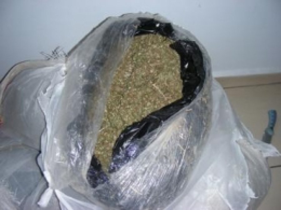 Batman'da 6 Kilo Esrar Ele Geçirildi