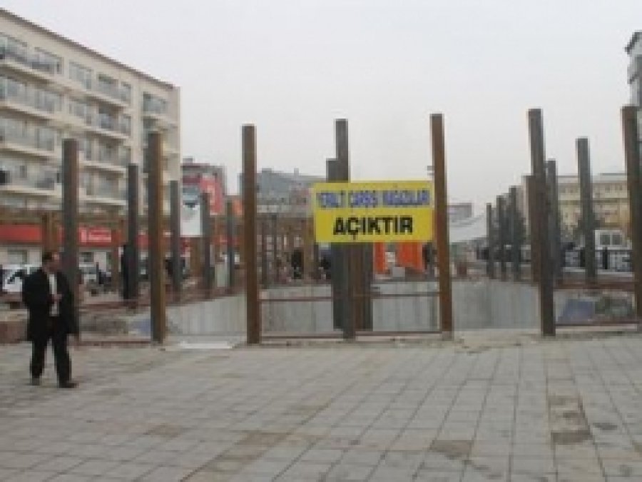 Van Yeraltı Çarşısı Esnafı İflasın Eşiğinde 