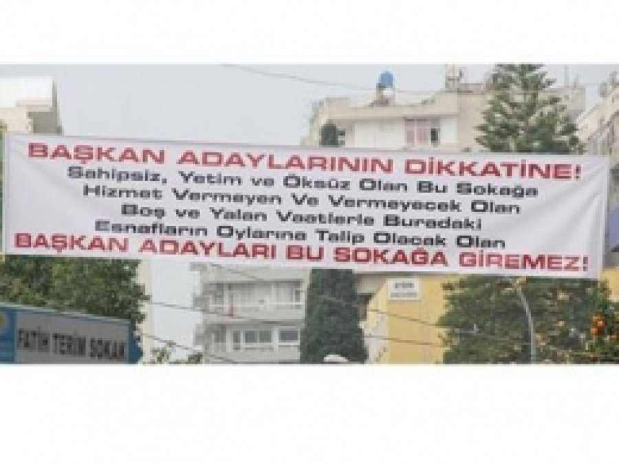 Bu Sokak Kapılarını Siyasilere Kapattı