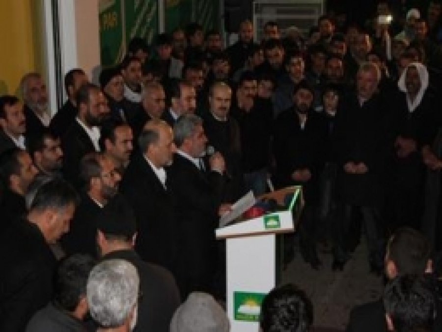 Hüda Par  Basın Açıklamasıyla Lice Saldırılarını Kınadı 