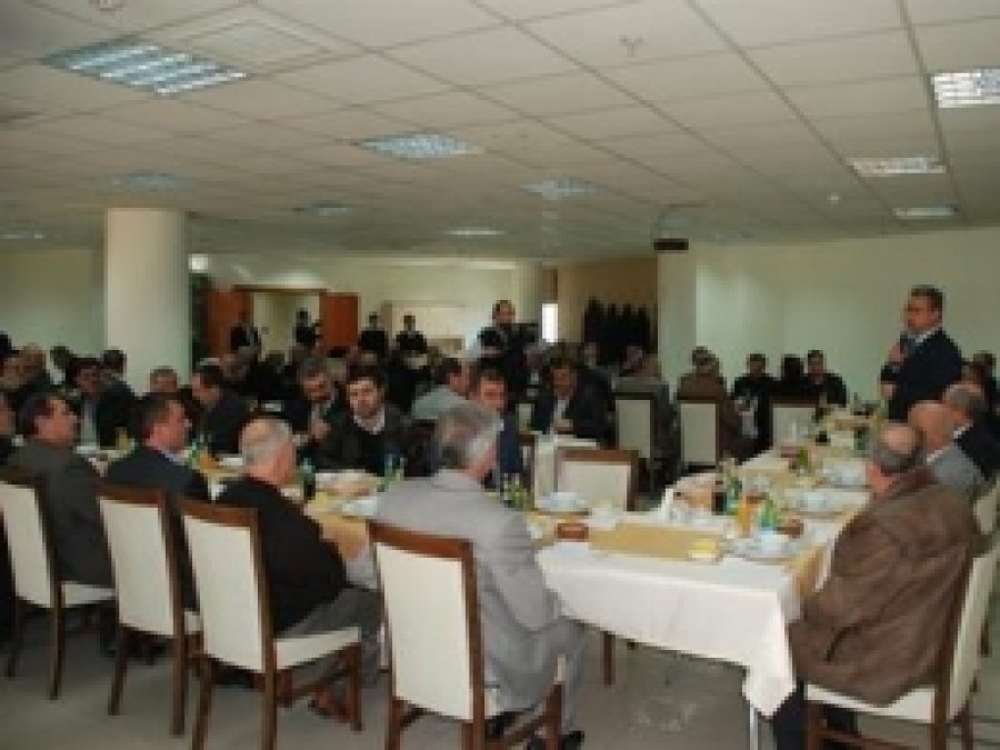 Karatay'da Mahalle Muhtarları İle İstişare Toplantısı
