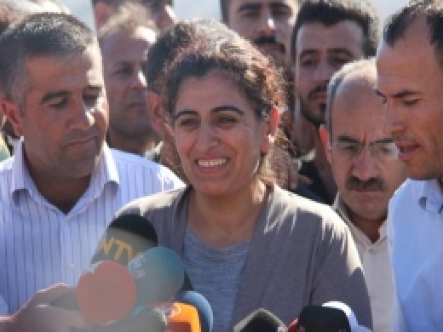 Tuncel: Kobani'de Tehlike Bitmiş Değil