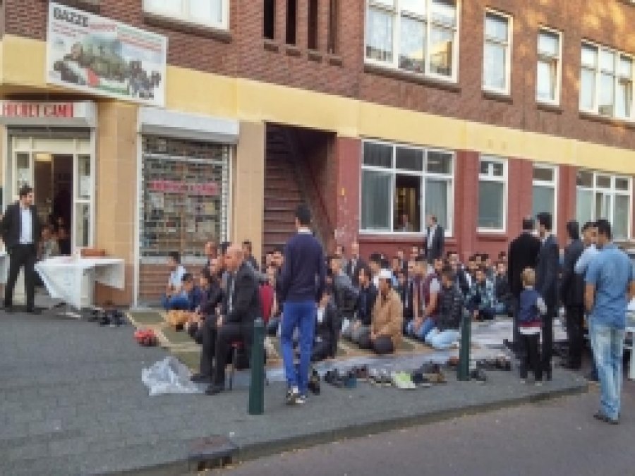Hollanda'da Bayram Coşkusu