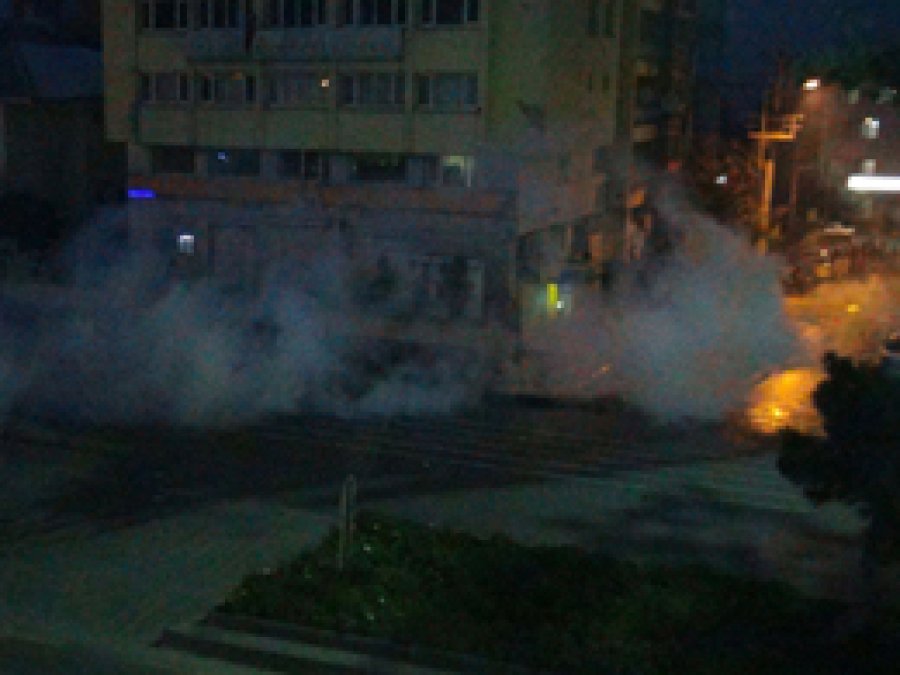 PKK'nin Yaktığı İki Okulda Eğitime Ara Verildi 