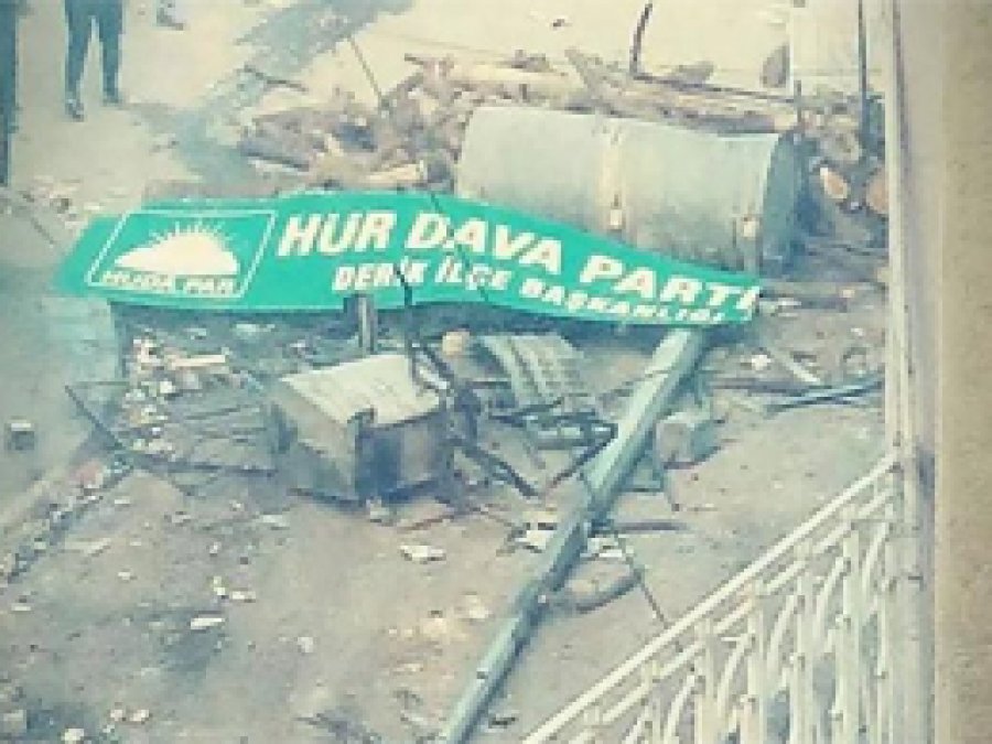 Derik'te HÜDA PAR'a Saldırı 