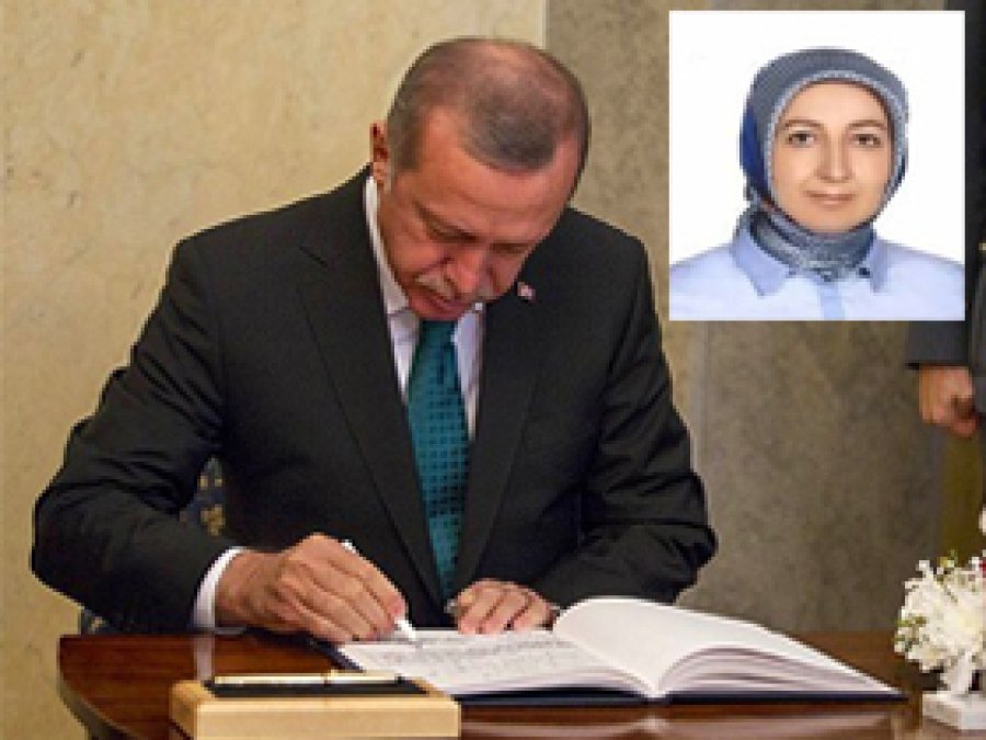 HSYK'ya Başörtülü Yeni Üye
